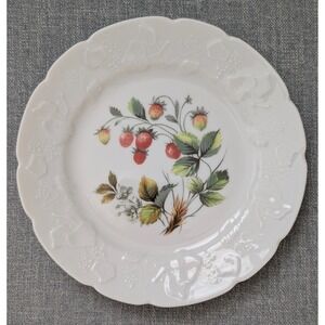 Dansk 8" Plates Set 4 Scallop Edge Strawberry Blueberry Raspberry Blackberry